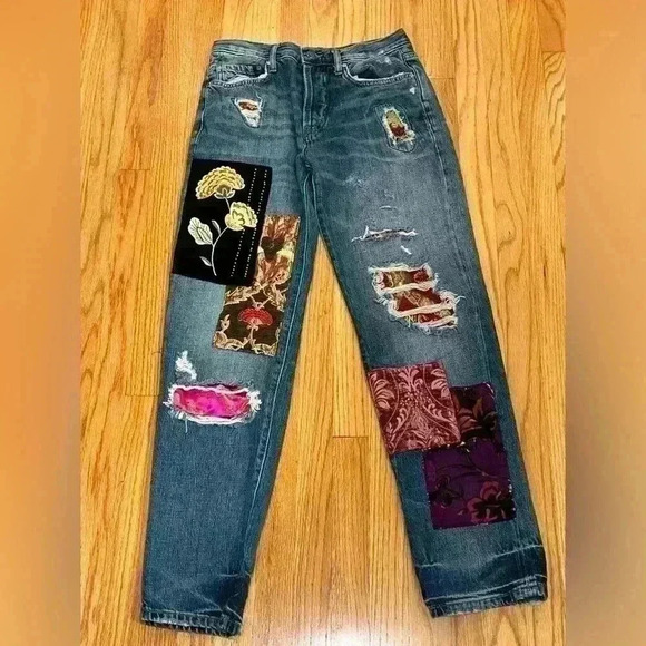 Free People Lux Embellished & Patch Boyfriend Jeans - Size 25 - Picture 7 of 16